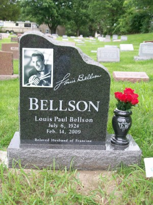 33907855_127472844133